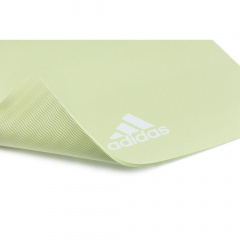Adidas цвет Зеленый из каталога ковриков для йоги и фитнеса в Тюмени по цене 2390 ₽