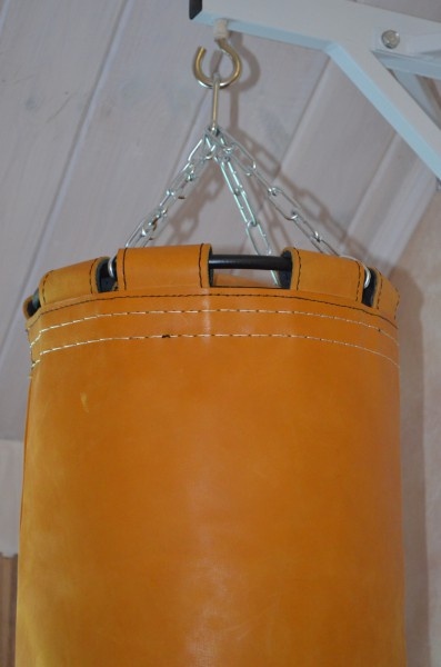 Рокки 120х40 см. 50 кг кожа рыжий из каталога товаров для бокса и единоборств в Тюмени по цене 27440 ₽